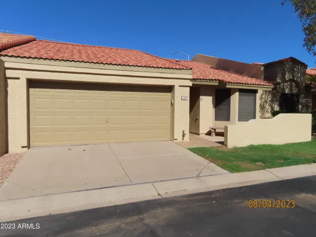 MLS: 6588722 Condo For Sale