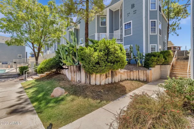 MLS: 6588784 Condo For Sale