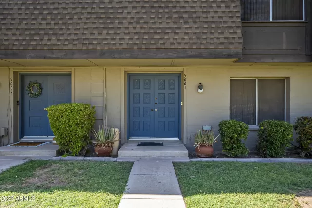 MLS: 6588875 Condo For Sale