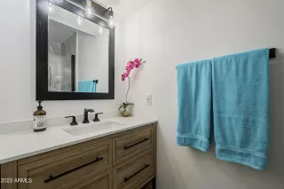 Photo #6: 6588875 Listing 