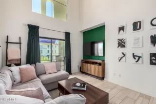 Photo #6: 6589029 Listing