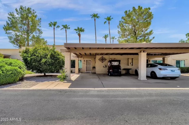 MLS: 6589167 Condo For Sale