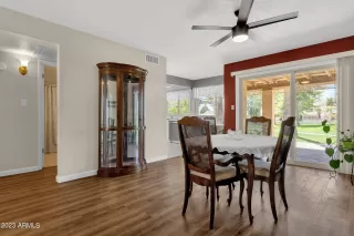 Photo #4: 6589167 Listing