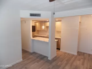 Photo #4: 6589219 Listing