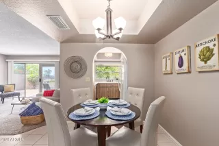 Photo #4: 6589830 Listing 