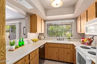 Photo #5: 6589830 Listing 