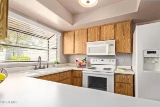 Photo #6: 6589830 Listing 