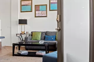 Photo #3: 6589857 Listing 