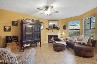 Photo #3: 6589896 Listing