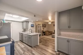 Photo #6: 6590135 Listing