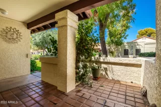 Photo #5: 6590169 Listing