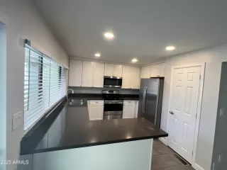 Photo #4: 6590175 Listing 