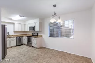 Photo #3: 6590760 Listing