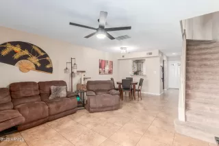 Photo #3: 6590776 Listing