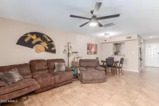 Photo #4: 6590776 Listing