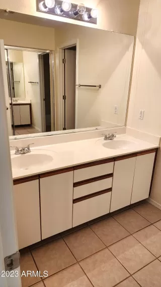 Photo #3: 6590811 Listing 