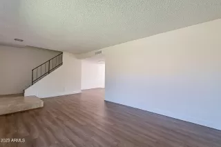 Photo #3: 6590947 Listing