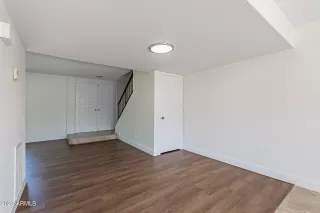 Photo #4: 6590947 Listing