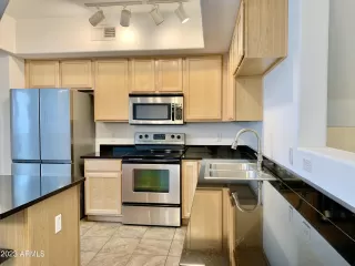 Photo #1: 6591107 Listing