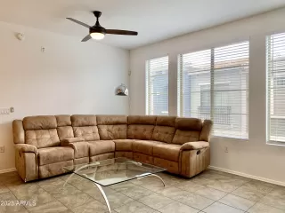 Photo #6: 6591107 Listing