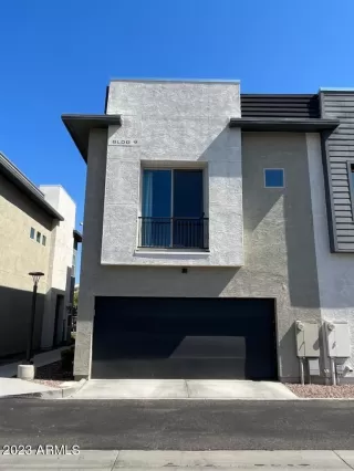 Photo #2: 6591206 Listing