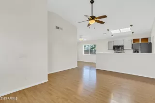 Photo #1: 6591222 Listing 