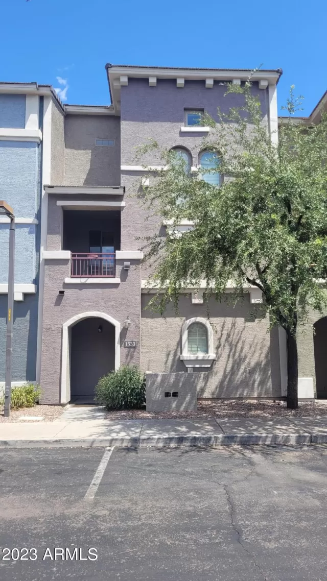 MLS: 6591257 Condo For Sale