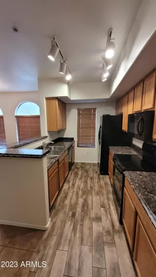 Photo #4: 6591257 Listing