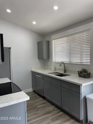 Photo #4: 6591303 Listing 