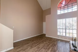 Photo #4: 6591490 Listing