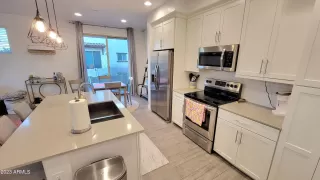 Photo #3: 6592107 Listing 