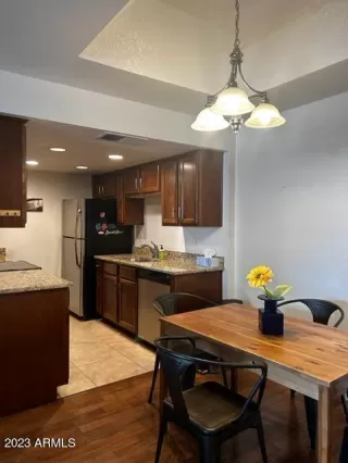 Photo #4: 6592135 Listing