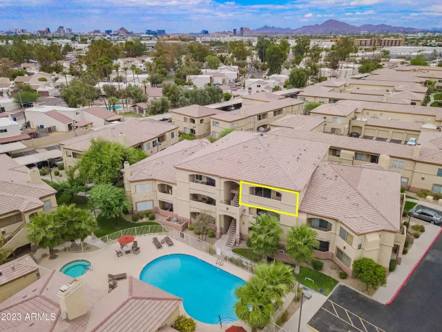 MLS: 6592774 Condo For Sale