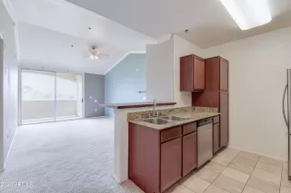 Photo #6: 6592774 Listing