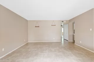 Photo #3: 6593491 Listing