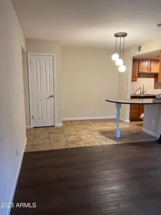 Photo #4: 6593544 Listing