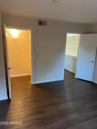 Photo #6: 6593544 Listing