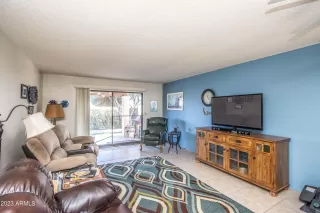 Photo #5: 6593546 Listing