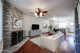 Photo #3: 6593986 Listing