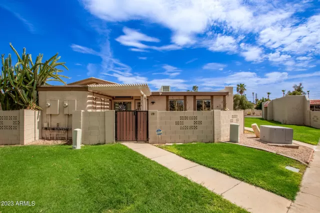 MLS: 6594061 Condo For Sale