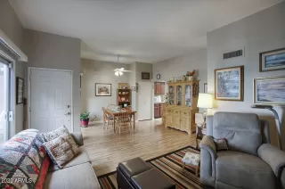 Photo #4: 6594101 Listing 