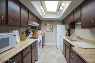 Photo #6: 6594101 Listing 