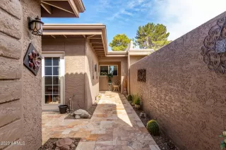 Photo #4: 6594146 Listing