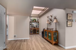 Photo #5: 6594146 Listing