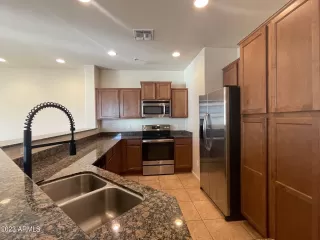 Photo #2: 6594167 Listing