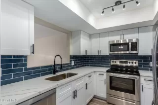 Photo #5: 6594348 Listing 