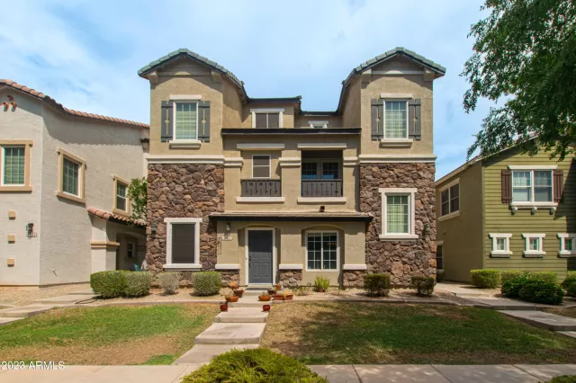 MLS: 6594584 Condo For Sale