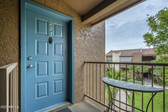 MLS: 6594843 Condo For Sale