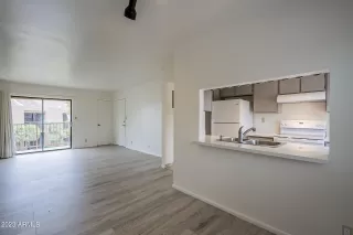 Photo #6: 6594843 Listing 