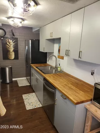 Photo #3: 6594945 Listing